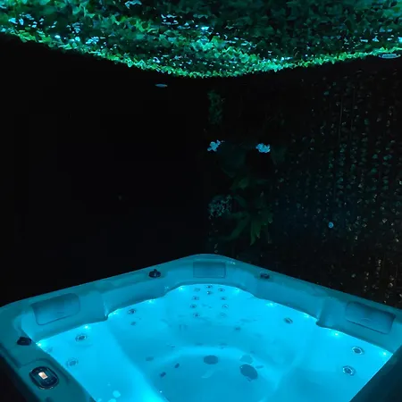 Ferme Des Tournelles Jacuzzi Prive Hautefeuille